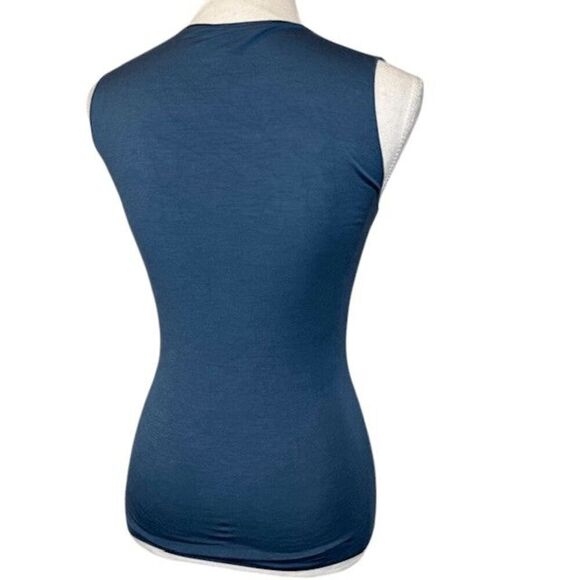 Armani Collezioni Blue Stretch Tank Top Round Neck Surged Edges Size 4 - Picture 2 of 7